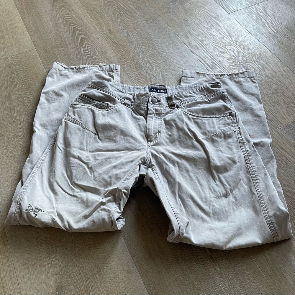 Men’s Lived-In Arc’teryx Pants